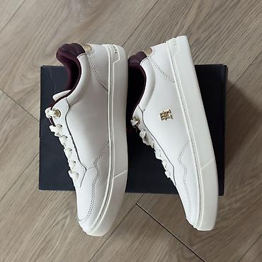 tommy sinny: Кроссовки, 38, Tommy Hilfiger, Б/у, цвет - Белый — 2