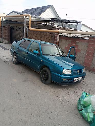 Volkswagen: Volkswagen Vento: 1995 г., 1.8 л, Механика, Бензин, Седан — 2