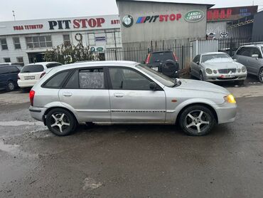 Mazda: Mazda 323: 2002 г., 1.6 л, Механика, Бензин, Хэтчбэк