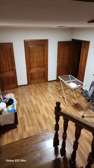 Долгосрочная аренда домов: 350 м², 9 комнат, Евроремонт, Балкон застеклен, Бронированные двери — 10