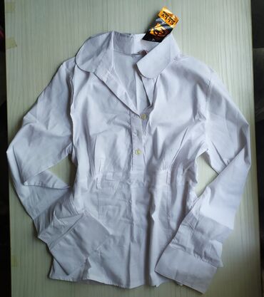 блузки и рубашки женские: Блузка