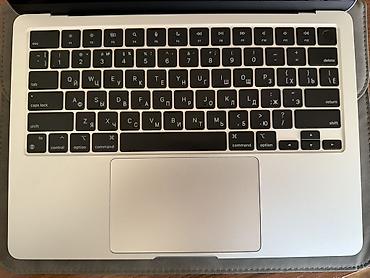 Ноутбуки Apple (MacBook): MacBook M2 2022г 
В комплекте коробка и зарядка 
АКБ 90% — 5