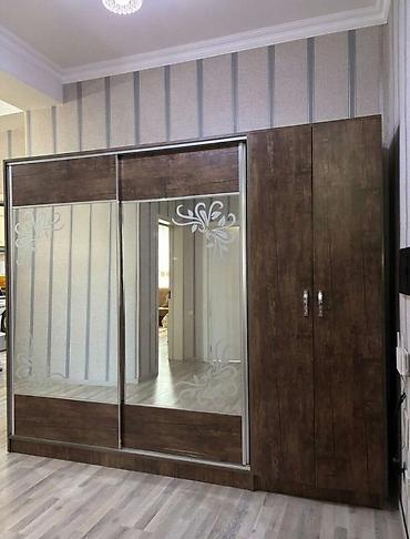 Geniş funksionallığa malik qarderob dolabı - Material: Taxta