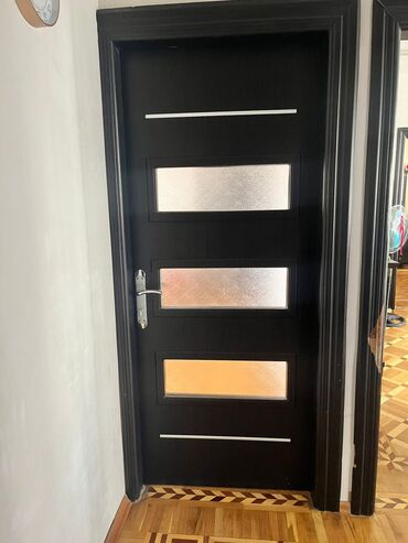 2x2 demir profil: İşlənmiş Otaq qapısı Şəbəkə ilə, Zəmanətsiz, Ünvandan götürmə lalafo.az -da 2x2 demir profil: İşlənmiş Otaq qapısı Şəbəkə ilə, Zəmanətsiz, Ünvandan götürmə