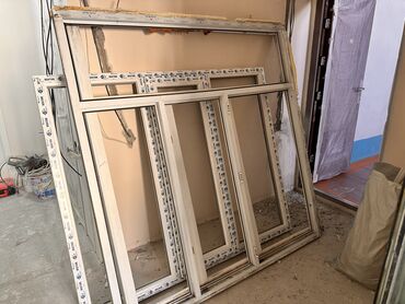 продаю связи с переездом: Продаю окна с 105 серии лоджия и зал Размеры 1) ширина 1,75 высота