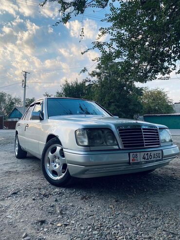 авторынок германии подержанных автомобилей: Mercedes-Benz W124: 1993 г., 2.2 л, Механика, Бензин, Седан