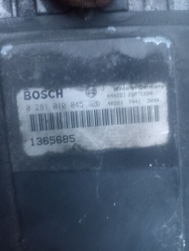 телешка для авто: Продаю блок управления Bosch 1365685 для тягача DAF XF