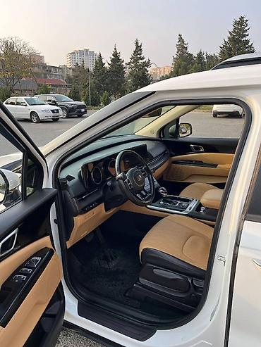 Kia: Kia Carnival: 0.2 l | 2020 il Van/Minivan — 10