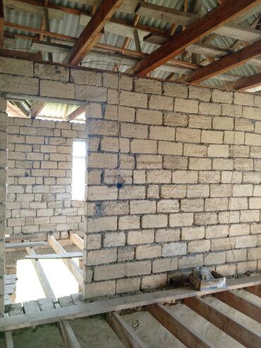 Həyət evləri və villaların satışı: 6 otaqlı, 200 kv. m, Kredit yoxdur, Orta təmir — 30