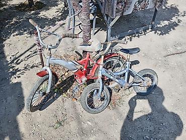 hybrid velosipedi: Uşaq velosipedləri dəsti - 2 ədəd uşaq velosipedi bir yerdə. - Fərqli — 1