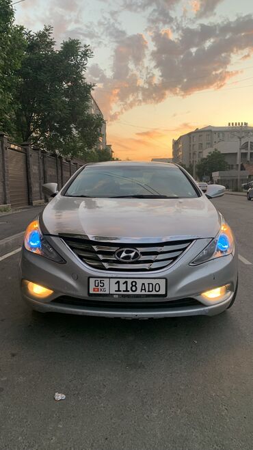 хундай саната 2002: Hyundai Sonata: 2012 г., 2 л, Автомат, Газ, Седан