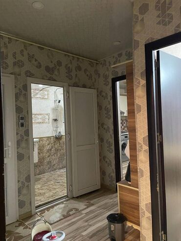 Uzunmüddətli kirayə mənzillər: Həzi aslanov metrosu yaxınlığı,Gəncə pr,257 nöçrəli məktəbin yanında,5 — 7