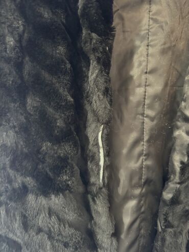 Kürklər: Bakidan alinib 800 azn etemire ehtiyac var olcu M-L unvan — 3