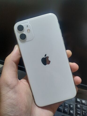 Apple iPhone: IPhone 11, Б/у, 64 ГБ, Белый, Защитное стекло, Чехол, Кабель, 78 %