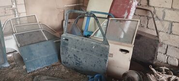 Digər avtomobil ehtiyat hissələri: Avtomobil hissələri satılır – VAZ/Lada üçün komplekt. - Sükanlar: 3 — 23