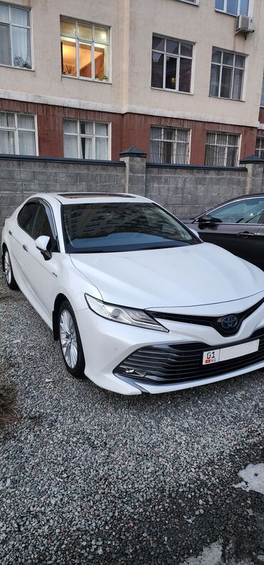 Toyota: Toyota Camry: 2018 г., 2.5 л, Вариатор, Гибрид, Седан