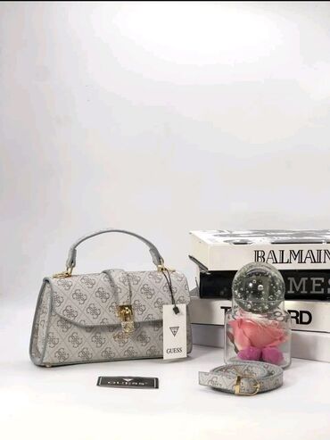 Torbe: Dimenzije: 22x15cm — 4