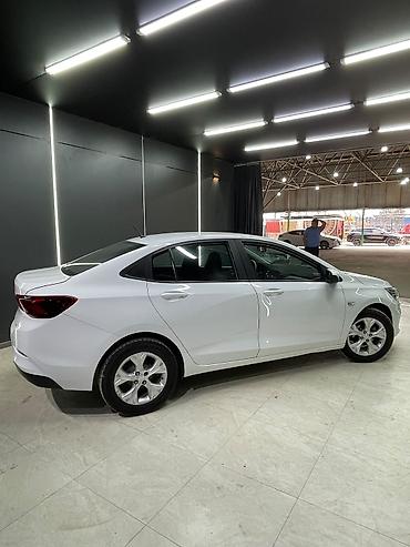 Унаа сатуу: Chevrolet Onix: 2020 г., 1 л, Автомат, Бензин, Седан — 5