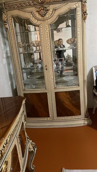 mebel işlenmiş: 150 azn. Real alıcıya endirim olunacaq