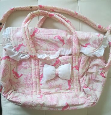 pink torba: Torba za mame, dimenzije 40x30x17 cm,unutrašnjost kao nova, nema