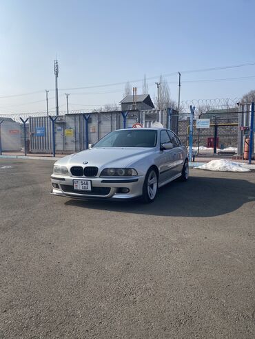 мустанк машина: BMW 5 series: 2001 г., 2.5 л, Механика, Бензин, Седан