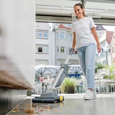 Другая техника для уборки: Karcher FCV 4 ручной вертикальный профессиональный моющий пылесос — 17