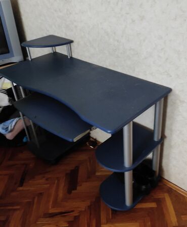 drveni stolovi za decu: Radni sto, Pravougaoni, Medijapan, Upotrebljenо
