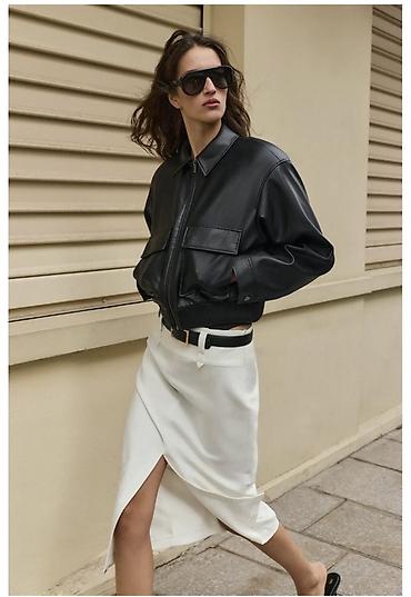 бомбер: Бомбер Zara 
Размер S, на M тоже подойдет
Цена 3900 сом
Контакты — 1