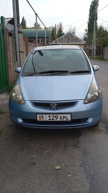 Honda: Honda Fit: 2003 г., 1.3 л, Вариатор, Бензин, Седан