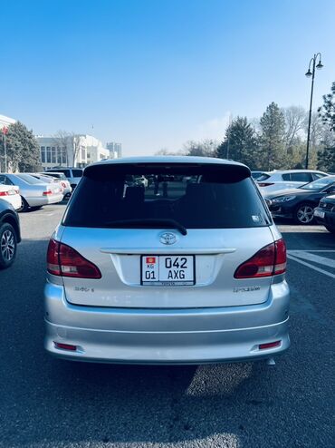 Toyota: Toyota Ipsum: 2002 г., 2.4 л, Автомат, Бензин, Минивэн — 5