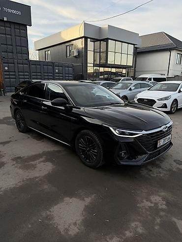 Chery: Chery : 2023 г., 1.6 л, Робот, Бензин, Седан — 4