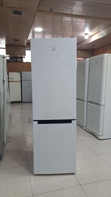 indesit soyuducu satilir: İşlənmiş 2 qapılı Indesit Soyuducu Satılır