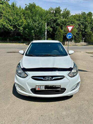 хундай салрис: Hyundai Solaris: 2013 г., 1.6 л, Автомат, Бензин, Седан