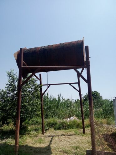 Baklar və çənlər: Bak, Metal, 3500 l l, İşlənmiş, Ünvandan götürmə