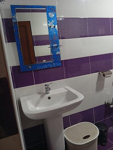 Çanaqlar, tülpanlar: Hamam üçün lavabolar və güzgü dəstləri - Aşağıdan dayaq ayaqlı — 2