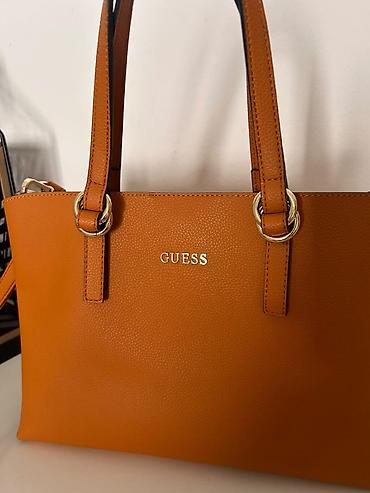 torba za posao: Guess ženska torba – model sa dvostrukim ručkama i dugim kaišem za — 2