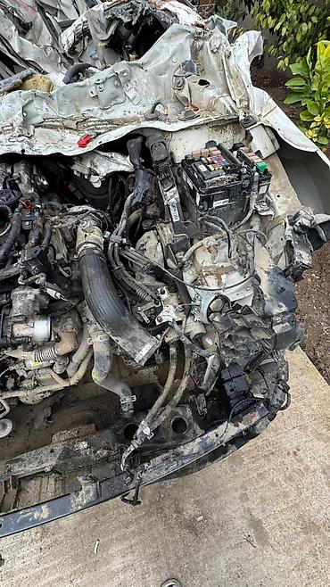 velosiped ehtiyat hisseleri: Avtomobil hissələri – sökülmüş komplekt Satılır: ağır zədəli ağ — 4