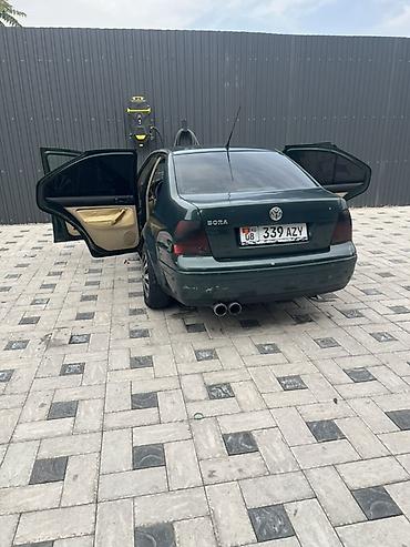 Volkswagen: Volkswagen Bora: 1998 г., 2.3 л, Механика, Бензин, Седан — 4