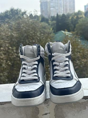idman qacis: PUMA hündür boğazlı idman ayaqqabısı çox az istifadə olunub(kiçik — 9