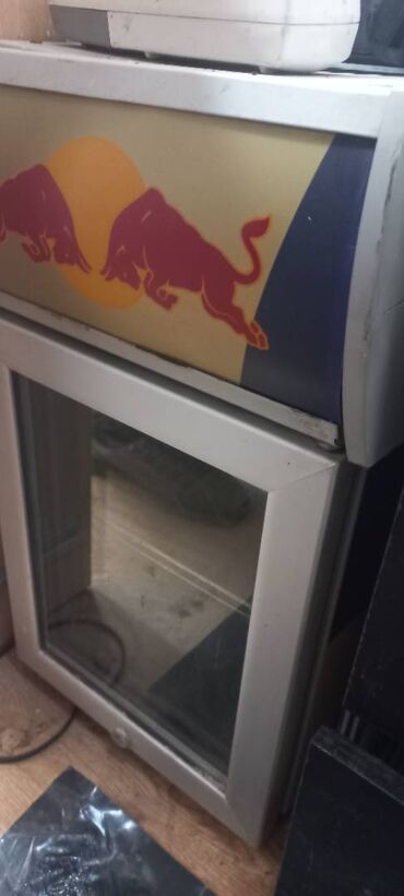 Техника для напитков: Red bull mini soyuducu. Ölçüsü 30×50