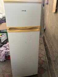 холодильник настольный: Холодильник Avest, Б/у, Двухкамерный, De frost (капельный), 70 * 1600 * 50