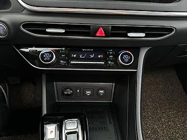 Hyundai: Hyundai Sonata: 2019 г., 2 л, Автомат, Газ, Седан — 29