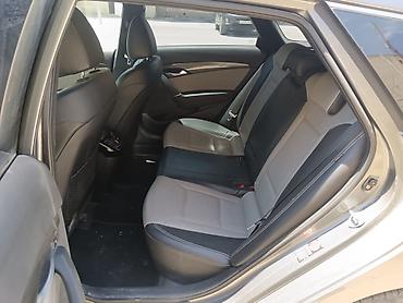 i40: Hyundai i40: 2 l | 2015 il Universal — 4