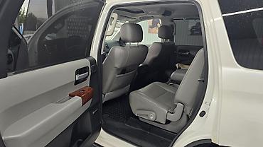 Toyota: Toyota Sequoia: 2021 г., 5.7 л, Автомат, Газ, Внедорожник — 7