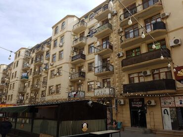 продажа квартир: 4 комнаты, Новостройка, 133 м²