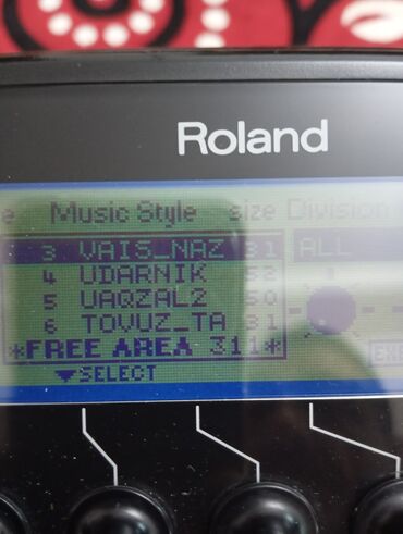 Sintezatorlar: Sintezator, Roland, İşlənmiş, Ünvandan götürmə, Ödənişli çatdırılma — 6