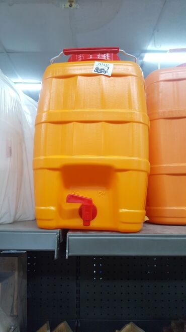 Tanks: Plastic, 20 l, New