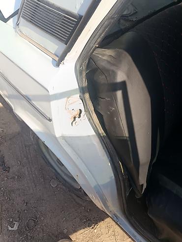 VAZ (LADA): VAZ 2106, ağ sedan Texniki və dizayn xüsusiyyətləri: - Kuzov: 4 — 18