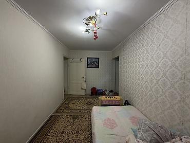 50 000: 2 комнаты, 42 м², Азия Молл 104 серия, 1 этаж — 1