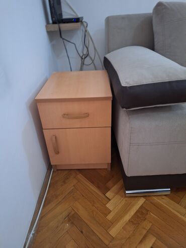 fotelja na razvlačenje crna gora: Nightstand, color - Brown, Used